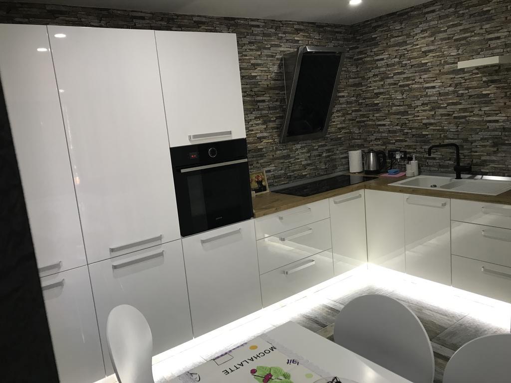 Apartment Ajla Tuzla Eksteriør bilde