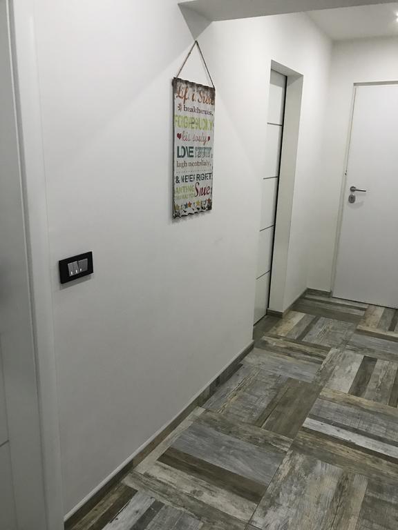Apartment Ajla Tuzla Eksteriør bilde